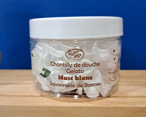 Chantilly de douche parfum musc blanc