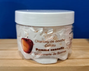 Chantilly de douche parfum pomme cannelle